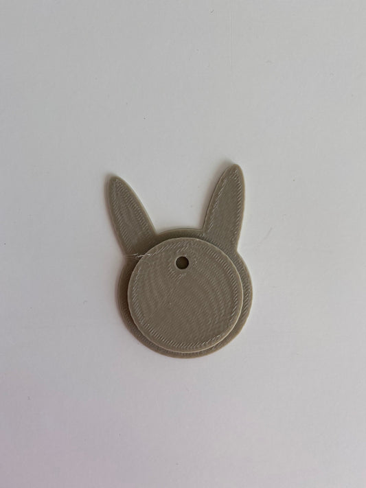 Cache prise Lapin